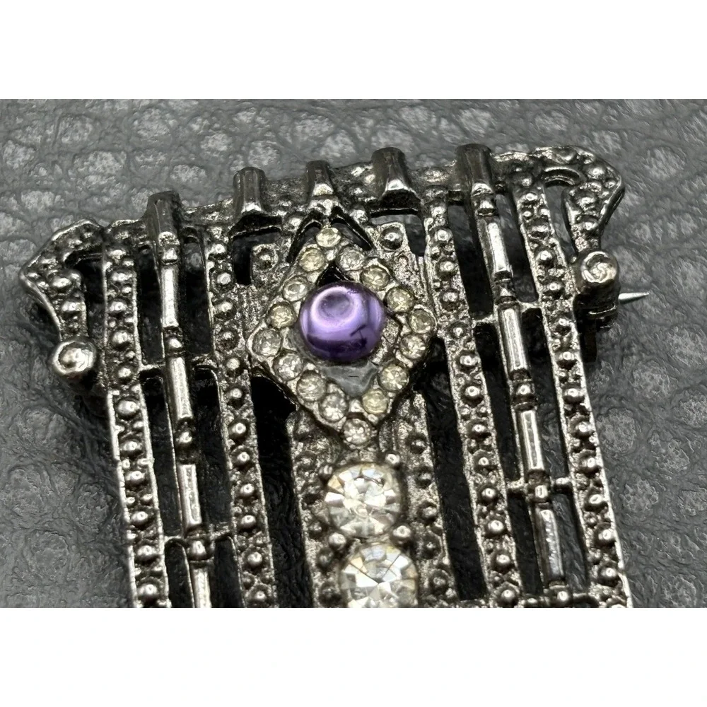 Vintage Art Deco Style Silver Tone Brooch Purple Amethyst Rhinestone Pin